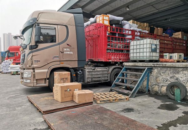 炒股配资平台开户 佛山兴泰直达到平武物流货物运输准时到货